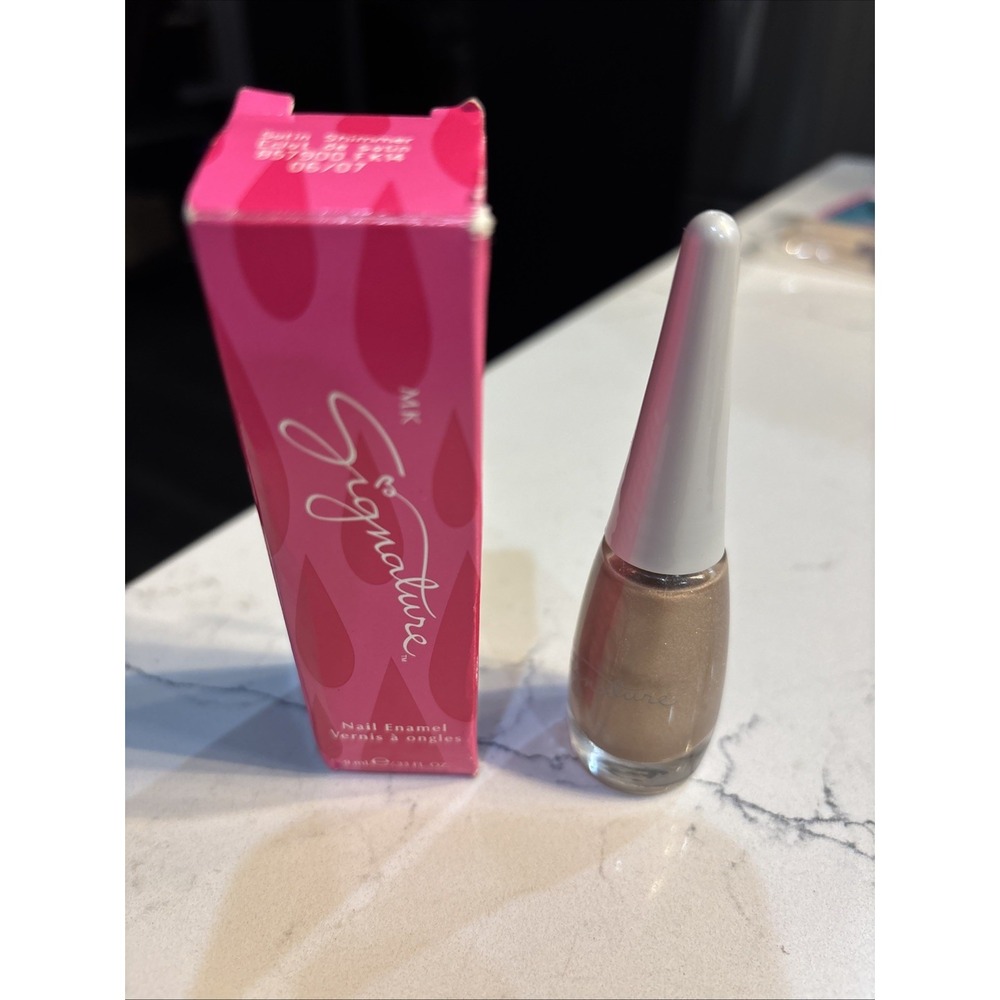 Mary Kay Signature Nail Enamel Polish Satin Shimmer - NIB